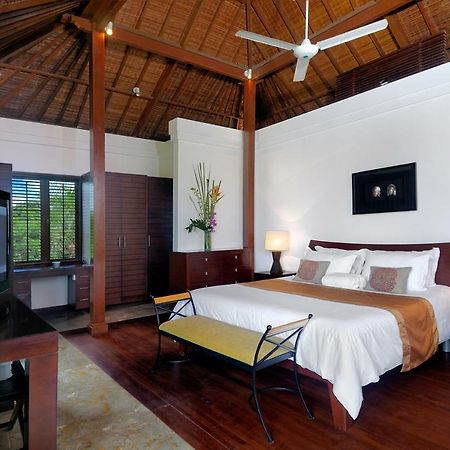 Villa Rene Seminyak Buitenkant foto